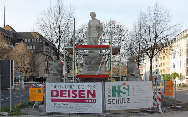 Baustelle am Barbara-Denkmal in Koblenz