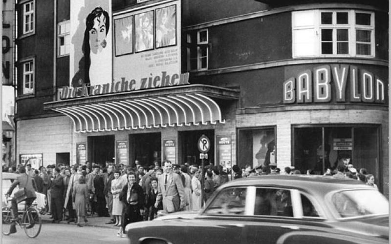 Außenansicht Kino Babylon