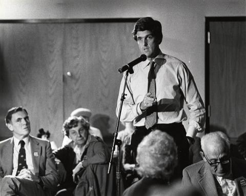 John Kerry 1984. Flickr: City of Boston Archives (CC BY 2.0)