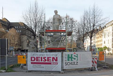 Baustelle am Barbara-Denkmal in Koblenz