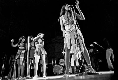 Tina Turner, noch mit Ex Ike, November 1972, Musikhalle Hamburg