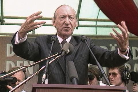  Kurt Waldheim