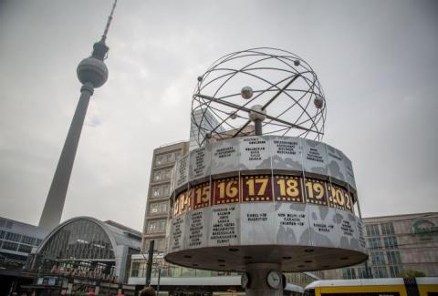 Weltzeituhr am Alexanderplatz