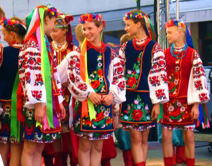 Ukrainian girls.jpg More details Ukrainian girls wearing traditional clothes and embroidery at the Fifa world cup 2006